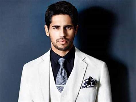 Sidharth Malhotra Height, Age, Family, Wiki & More