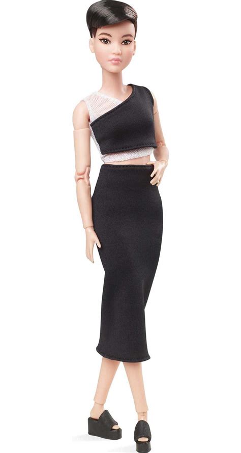 Barbie Signature Posable Barbie Looks Doll (Petite, Brunette) - Walmart ...