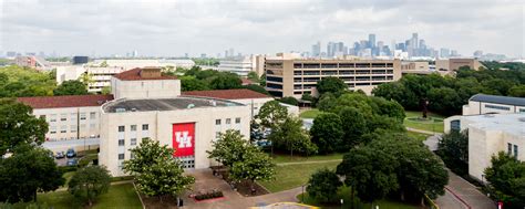 UH Alumni Association - University of Houston