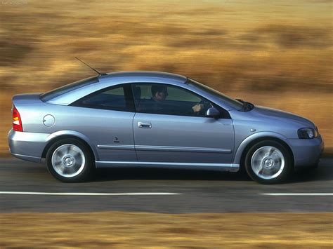 Vauxhall Astra Coupe: Photos, Reviews, News, Specs, Buy car
