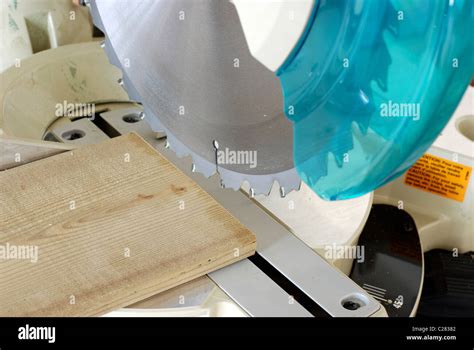 Circular saw wood hi-res stock photography and images - Alamy