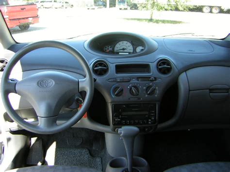 Car Killing Machine: 2011 toyota echo interior car review and wallpapers with prices