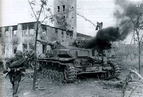 Pin by Harry on STALINGRAD 1942 (June - November 1942) | Battle of stalingrad, Panzer iv, German ...