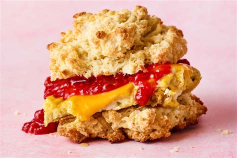 Biscuit Breakfast Sandwiches Recipe