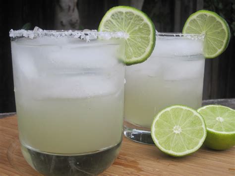 Fresh Lime Margaritas | My Pantry Shelf