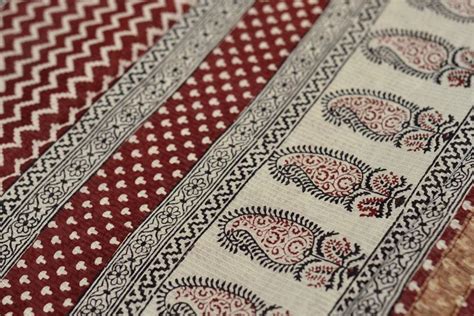 Explore more about the traditional Handlooms of Madhya Pradesh