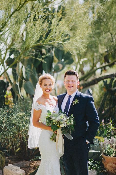 Elegant Earthy Hacienda del Sol Wedding | Junebug Weddings