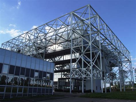 Space trusses from around the world | Structurae