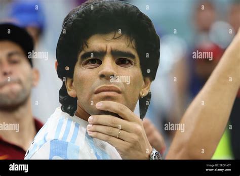 World cup qatar 2022 mask hi-res stock photography and images - Alamy