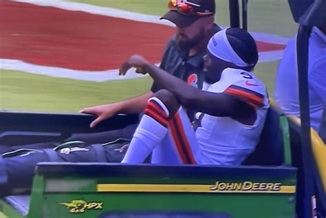 Cleveland Browns Starter Believed To Have Suffered Season-Ending Injury - The Spun