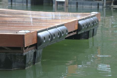 Dock Bumpers — K & R Manufacturing | Dock bumpers, House boat, Dock house