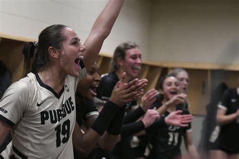 No. 9 Purdue volleyball upsets No. 4 Wisconsin for second time this ...