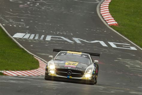 SLS AMG GT3 Has Awesome Season in 2013 - autoevolution