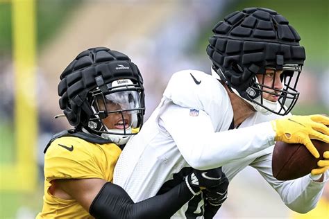 What Pros Wear: Guardian Caps | What are Those Helmet Covers Being Worn in Practice? - What Pros ...