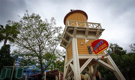 Goofy’s Sky School Review – Disney California Adventure – Disneyland ...