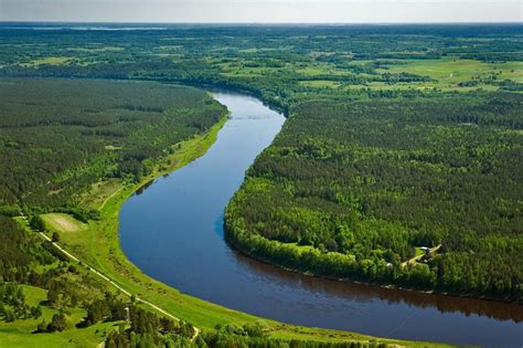 Daugava no putna lidojuma! | Baltic countries, River, River basin