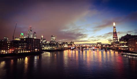 New Cross Gate railway station, New Cross, London SE14, UK Sunrise ...