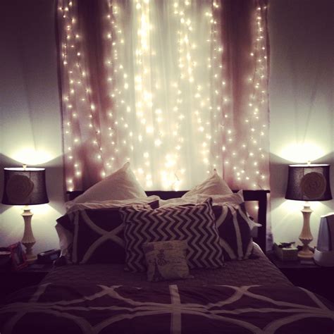 Baru 39+ Bedroom Fairy Lights Tumblr Room Ideas