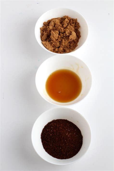 DIY Coffee Sugar Scrub Recipe With Cinnamon And Honey