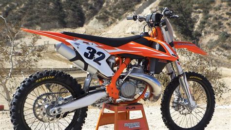 First Ride 2018 KTM 250SX 2 Stroke - Motocross Action Magazine - YouTube