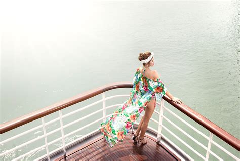 Ambassador Cruise Halong Bay 2D1N - Luxury Halong Bay Cruise