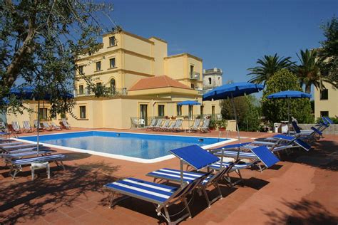 Hotel Villa Igea in Sorrento, Neapolitan Riviera | loveholidays