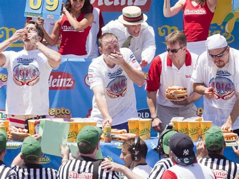 Nathan's Hot Dog Eating Championship In New York - Business Insider