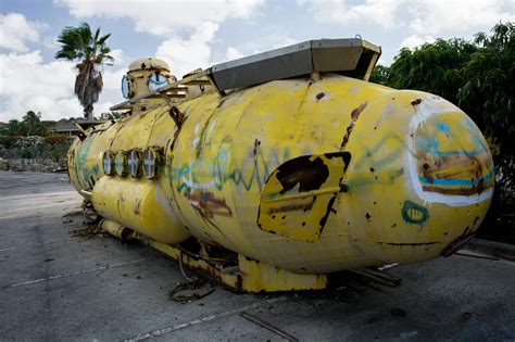 Yellow and Gray Submarine on Gray Pavement · Free Stock Photo
