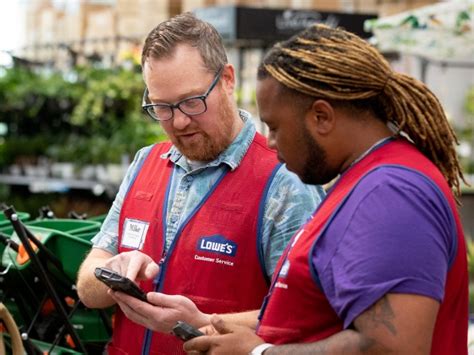 Store Careers | Lowe's Careers