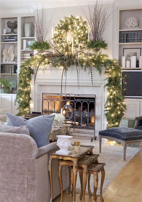 25+ Elegant Christmas Living Room Decor Ideas & Designs For 2020 ...