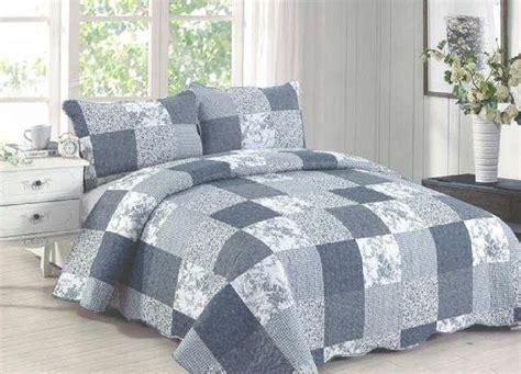 Grayce Gray and White Quilt - Lidl Dollys | White quilt bedding, White ...