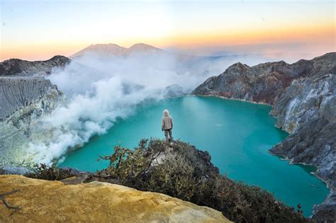 IJEN CRATER VIEW