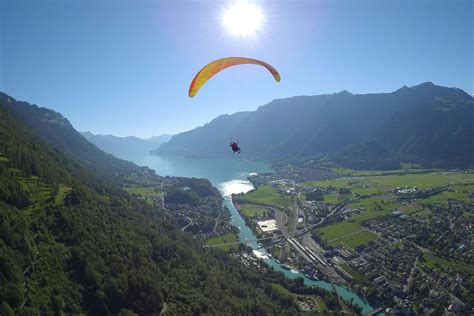 Paragliding in Interlaken - Book Online at Civitatis.com