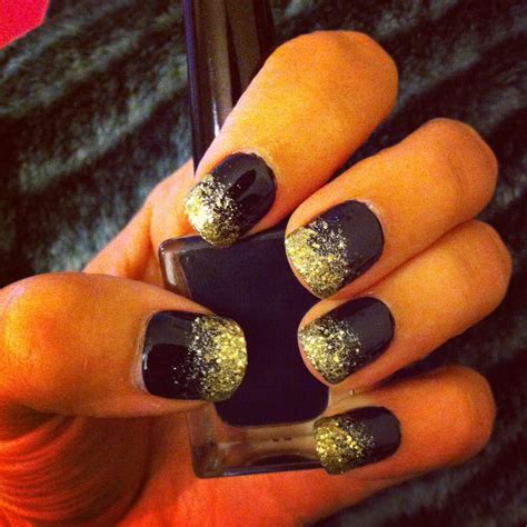 Glitter ombré nails | Ombre nails glitter, Ombre nails, Nails