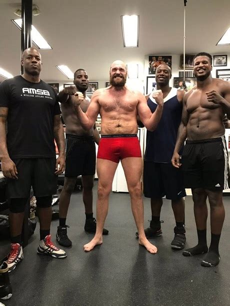 Tyson Fury Shows Off Incredible Weight Loss Ahead Of Deontay Wilder ...