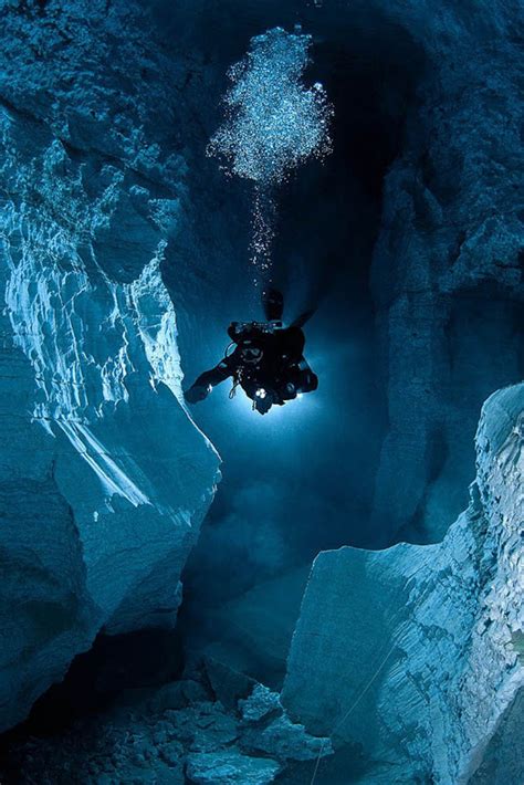 Orda Cave, la cueva subacuática de yeso más larga del mundo