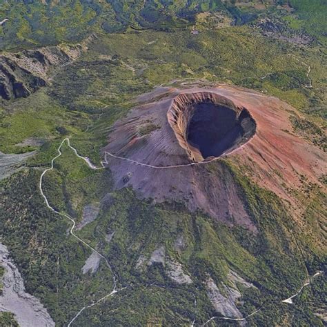 Vesuvio | Beautiful nature, Aerial view, Natural landmarks