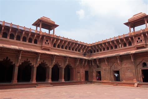 Jahangiri Mahal, Agra fort, built by Akbar, interior | Agra fort, Mughal architecture, Agra