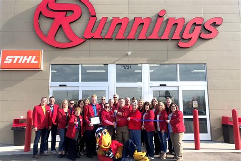 Runnings celebrates ribbon cutting - The Globe | News, weather, sports ...