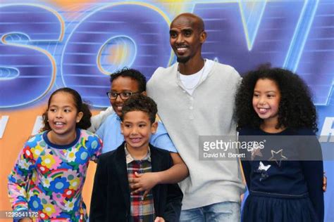 Mo Farah Family Photos and Premium High Res Pictures - Getty Images