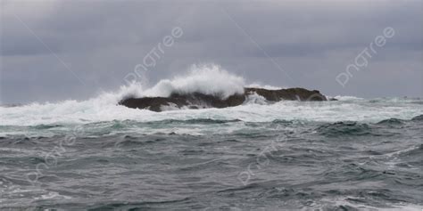 Waves In The Pacific Ocean Background And Picture For Free Download ...