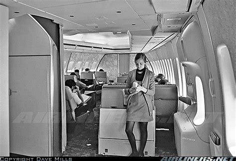 Boeing 747-122 aircraft picture | United airlines, Airlines, Aircraft interiors