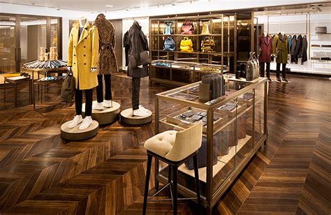 Burberry • Tokyo Flagship Store | Cypres Lessols