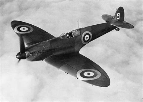 5 Best British Fighter Planes of WW2 - Aero Corner