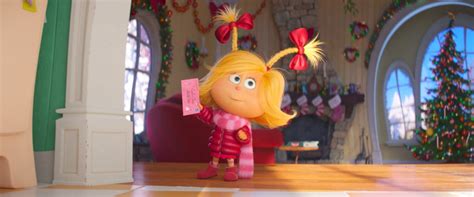 Cindy-Lou prevents 'The Grinch' from stealing Christmas