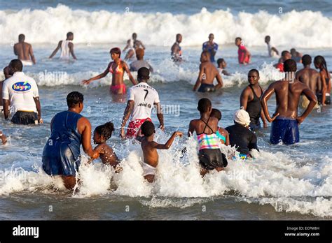 Labadi beach, Accra, Ghana, Africa Stock Photo - Alamy