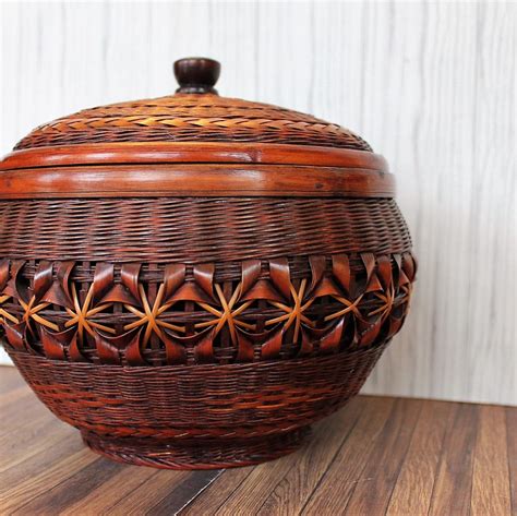 Vintage Woven Wicker Round Sewing Basket with Lid and Handle Asian Free ...