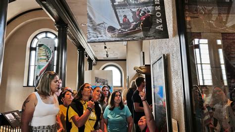 Azorean whaleboat rowers visit Whaling Museum