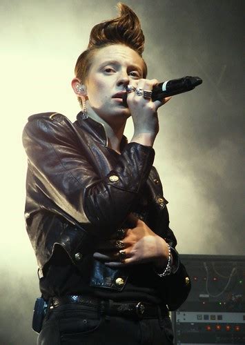 La Roux | La Roux at Piccadilly Gardens, Manchester, on Frid… | Flickr