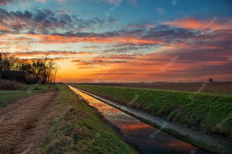 Premium Photo | Sunset over the river